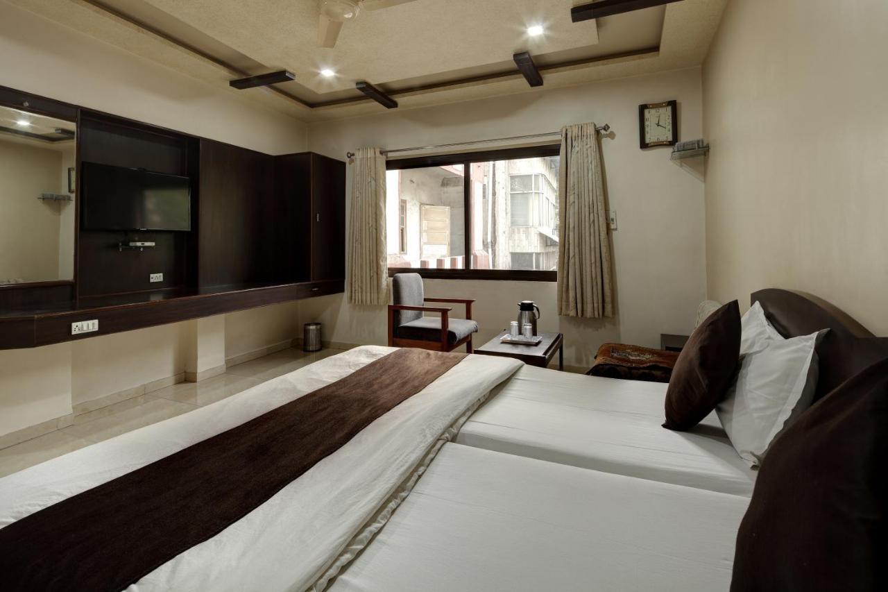 โรงแรมกู้ด ไนท์ อาเมดาบัด ภายนอก รูปภาพ